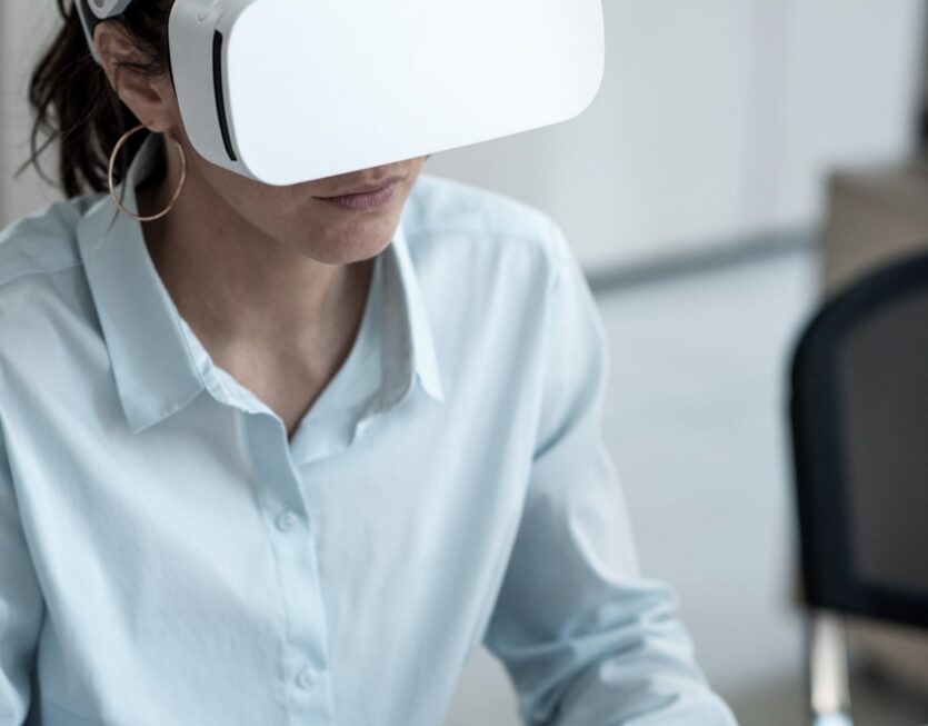 industrial-designer-model 1-min industrial-designer-model 1-min